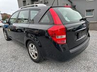 Gebraucht Kia Ceed 116 PS (85 kW) 2010 Schwarz Kleinwagen