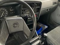Gebraucht Opel Ascona 84 PS (61 kW) 1988 Schwarz Limousine