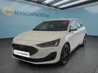 Gebraucht Ford Focus Titanium 125 PS (91 kW) 2023 Weiß Limousine