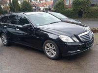 Gebraucht Mercedes E220 Elegance 170 PS (125 kW) 2011 Schwarz Kombi