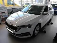 Gebraucht Skoda Octavia Style 110 PS (80 kW) 2022 Moonweiß perleffekt Kombi
