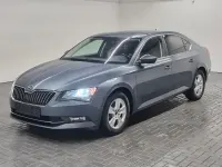 Gebraucht Skoda Superb 125 PS (91 kW) 2017 Quarzgraumet. Limousine
