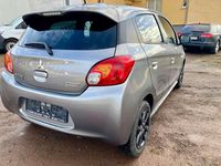 Gebraucht Mitsubishi Space Star Diamant Edition 80 PS (58 kW) 2015 Platinumgrau (m) Kleinwagen