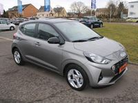 Gebraucht Hyundai i10 Comfort 84 PS (61 kW) 2022 Schwarz Kleinwagen