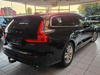Gebraucht Volvo V60 190 PS (139 kW) 2019 Schwarz Kombi