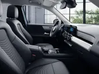 Second-hand Mercedes GLB200 150 CP (110 kW) 2023 Albastru SUV