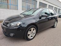 Gebraucht VW Golf VI Team 105 PS (77 kW) 2010 Schwarz Kleinwagen