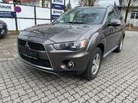 Gebraucht Mitsubishi Outlander Intense 177 PS (130 kW) 2011 Gold SUV