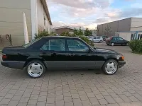 Gebraucht Mercedes E260 160 PS (117 kW) 1990 Schwarz Limousine