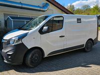 Second-hand Opel Vivaro 120 CP (88 kW) 2017 Alb Monovolum