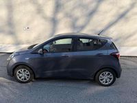 Gebraucht Hyundai i10 Trend 67 PS (49 kW) 2017 Grau Kleinwagen