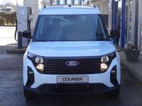 Neu Ford Tourneo Courier Titanium 125 PS (91 kW) 2026 Frozen white Van / Kleinbus