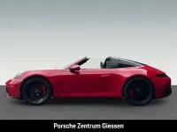 Gebraucht Porsche 992 541 PS (397 kW) 2025 Rot Coupé