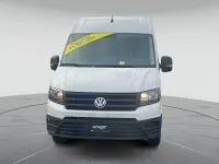 Gebraucht VW Crafter 140 PS (102 kW) 2024 Candyweiß Van
