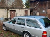 Gebraucht Mercedes E230 131 PS (96 kW) 1989 Silber Kombi