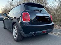 Gebraucht Mini Cooper 136 PS (100 kW) 2014 Schwarz Kleinwagen