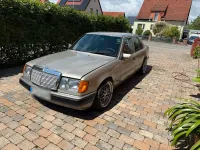 Gebraucht Mercedes E260 160 PS (117 kW) 1992 Gold Limousine