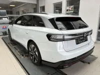 Gebraucht VW ID.7 Pro 210 kW (286 PS) 2024 Gletscherweiß metallic Kombi