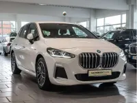 Gebraucht BMW 225 Active Tourer M Sport 245 PS (180 kW) 2022 Alpinweiss iii Van / Kleinbus