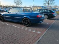 Gebraucht BMW 330 Cabriolet 231 PS (169 kW) 2001 Blau Cabrio