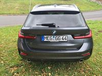 Gebraucht BMW 320 Luxury Line 190 PS (139 kW) 2019 Grau Kombi