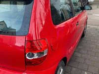 Gebraucht VW Fox 54 PS (39 kW) 2010 Rot Kleinwagen