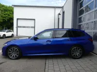 Gebraucht BMW 320 M Sport 190 PS (139 kW) 2020 Portimao blau Kombi