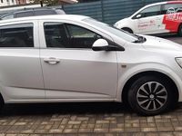 Gebraucht Chevrolet Aveo 69 PS (50 kW) 2014 Weiß Kleinwagen