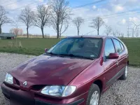 Gebraucht Renault Mégane 75 PS (55 kW) 1997 Rot Limousine