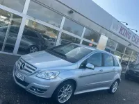 Gebraucht Mercedes B150 95 PS (69 kW) 2009 Silber Van / Kleinbus