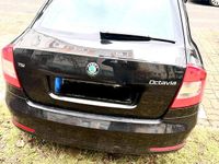 Gebraucht Skoda Octavia 122 PS (89 kW) 2011 Schwarz Kombi