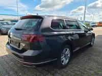 Gebraucht VW Passat Elegance 150 PS (110 kW) 2020 Grau Kombi