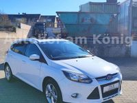 Gebraucht Ford Focus Champions Edition 125 PS (91 kW) 2012 Weiß Limousine