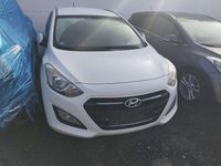 Gebraucht Hyundai i30 135 PS (99 kW) 2015 Weiß Kombi
