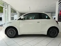 Gebraucht Fiat 500e Icon 86 kW (118 PS) 2022 Weiß Limousine