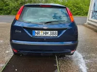 Gebraucht Ford Focus Trend 116 PS (85 kW) 2002 Blau Limousine