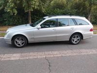 Gebraucht Mercedes E220 150 PS (110 kW) 2003 Silber Kombi