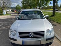 Usata VW Passat 102 CV (75 kW) 2000 Grigio Berlina