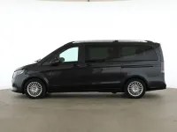 Gebraucht Mercedes V220 Style 163 PS (119 kW) 2025 Grau Van / Kleinbus