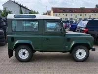Gebraucht Land Rover Defender 113 PS (83 kW) 1999 Grün SUV