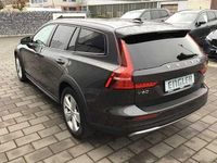 Gebraucht Volvo V60 CC 184 PS (135 kW) 2024 Kombi