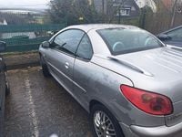 Gebraucht Peugeot 206 CC Quiksilver 109 PS (80 kW) 2005 Silber Cabrio