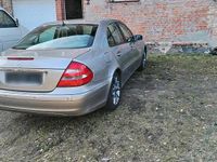 Gebraucht Mercedes E220 150 PS (110 kW) 2004 Silber Limousine