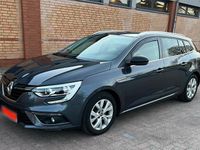 Gebraucht Renault Mégane GrandTour 116 PS (85 kW) 2019 Grau Kombi