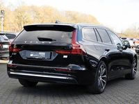 Gebraucht Volvo V60 Core 350 PS (257 kW) 2022 Schwarz Kombi