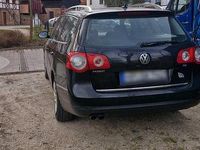 Gebraucht VW Passat Highline 140 PS (102 kW) 2009 Schwarz Kombi