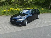 Gebraucht BMW 320 184 PS (135 kW) 2011 Schwarz Kombi