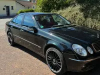 Gebraucht Mercedes E350 Avantgarde 272 PS (200 kW) 2005 Schwarz Limousine