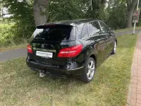 Gebraucht Mercedes B180 Sport 122 PS (89 kW) 2013 Kosmosschwarz  metalliclack Kleinwagen