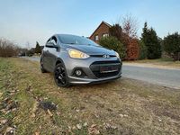 Gebraucht Hyundai i10 87 PS (63 kW) 2016 Grau Kleinwagen
